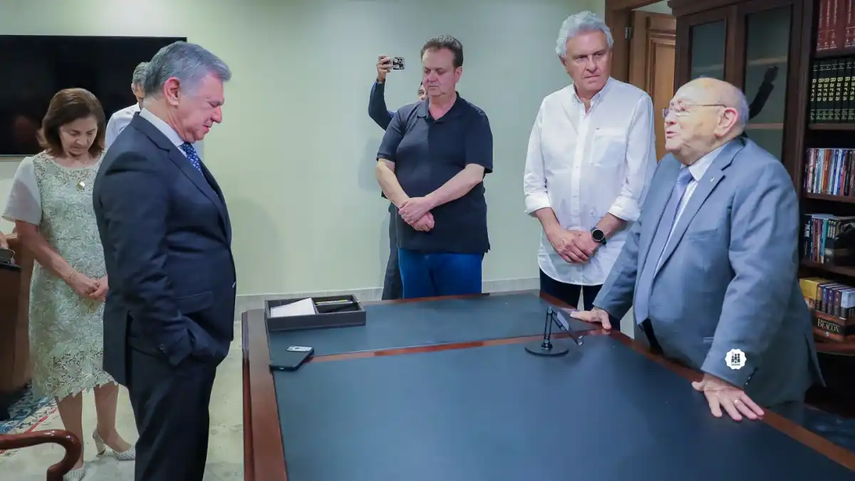 Ronaldo Caiado Busca Apoio Religioso em Visita à Cúpula da CGADB em São Paulo