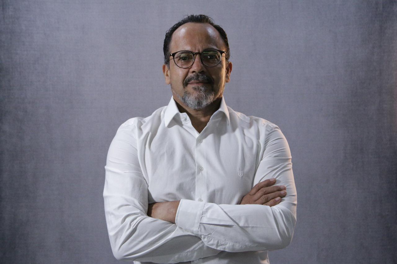 Evangélicos: Protagonistas ou Massa de Manobra na Política Brasileira?