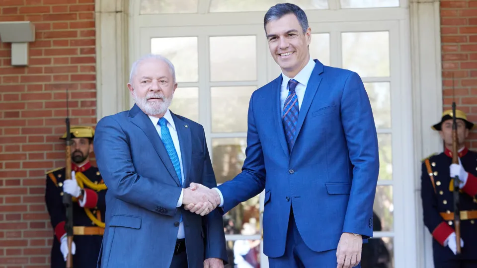Lula Inicia Viagem pela Europa com Foco em Alianças Progressistas