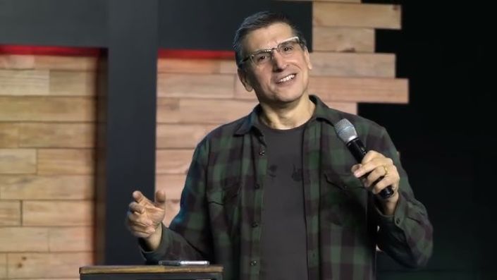 Pastor Zé Bruno Denuncia Elitização no Ministério Pastoral e Defende Proximidade com Fiéis