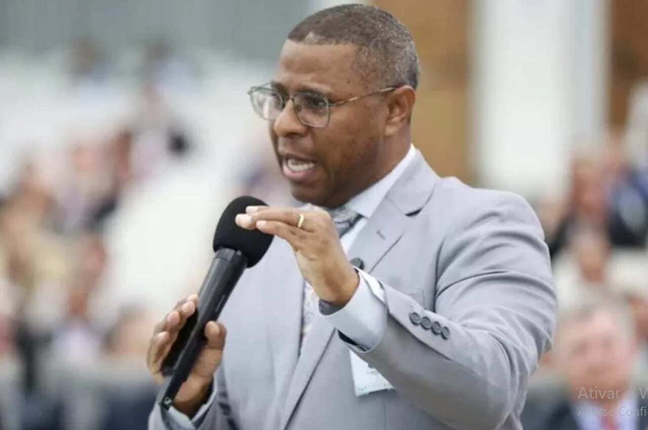 Pastor Osiel Gomes Critica 'Batuque' nas Igrejas: Um Chamado à Reflexão Espiritual