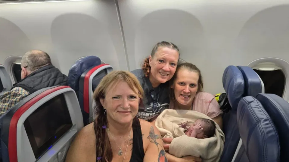 Parto Aéreo: Mulher dá à luz em voo da Delta Air Lines nos EUA