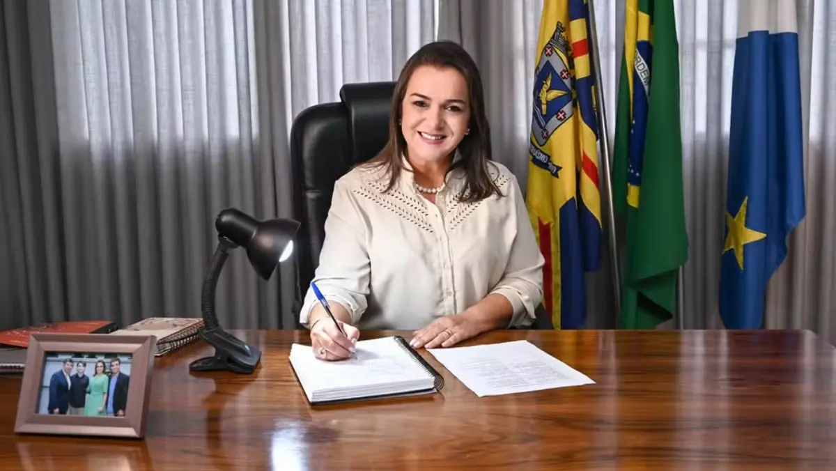 Prefeita Evangélica Nomeia 12 Pastores e Controla Orçamento de R$ 6,9 Bilhões em Campo Grande