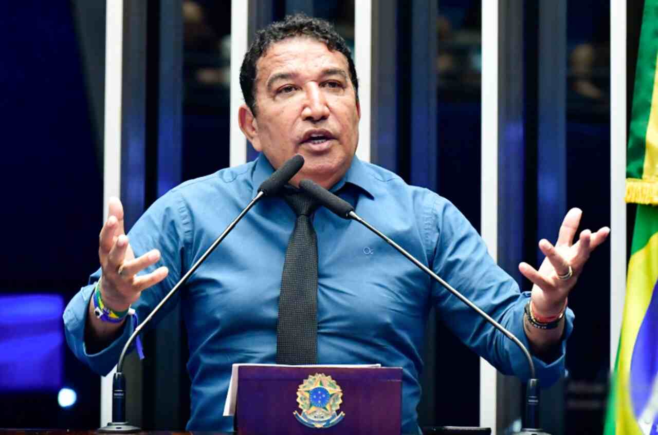 Senador Magno Malta Registra Boletim de Ocorrência em Resposta a Acusações de Agressão