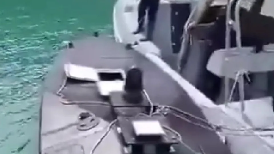 Drone Marítimo Carregado de Explosivos é Encontrado na Grécia: Mistério e Preocupações de Segurança