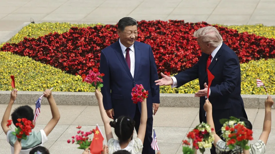 Xi Jinping e Donald Trump: Um Aviso sobre Taiwan e o Futuro das Relações Sino-Americanas