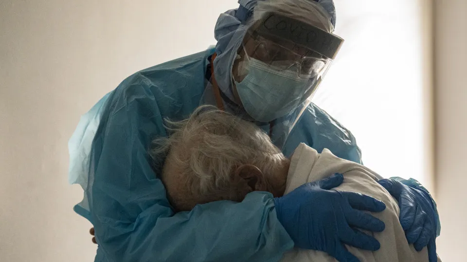 OMS Revela Que Pandemia de Covid-19 Causou 22,1 Milhões de Mortes: Um Alerta Global