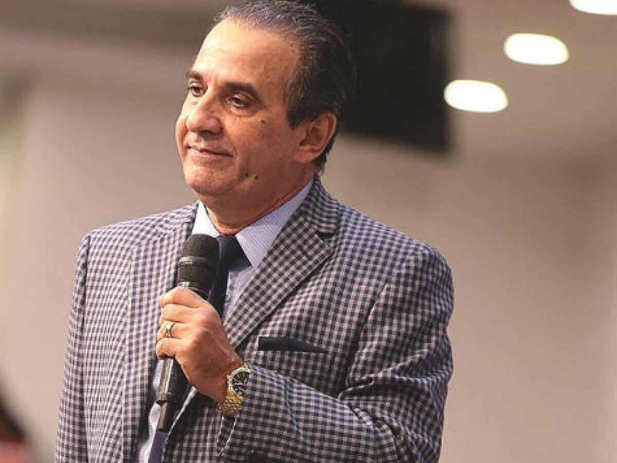 Pastor Silas Malafaia e a Polêmica Sobre Evangélicos no PT: Um Chamado à Conversão