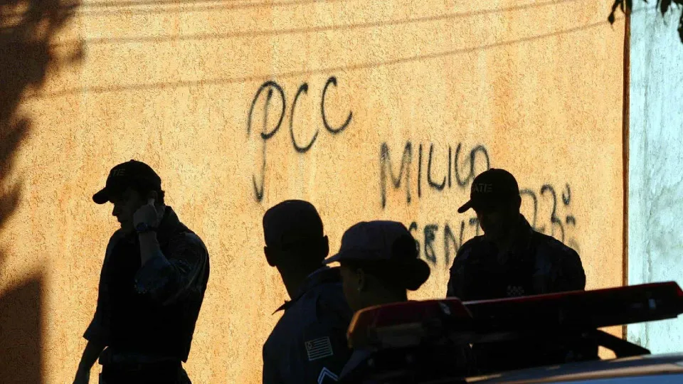 EUA Designam PCC e CV como Organizações Terroristas: Um Marco na Luta Contra o Crime Organizado
