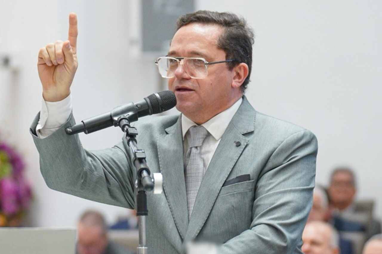 Pastor Critica Uso de Roupas de Academia e Gera Polêmica nas Redes Sociais
