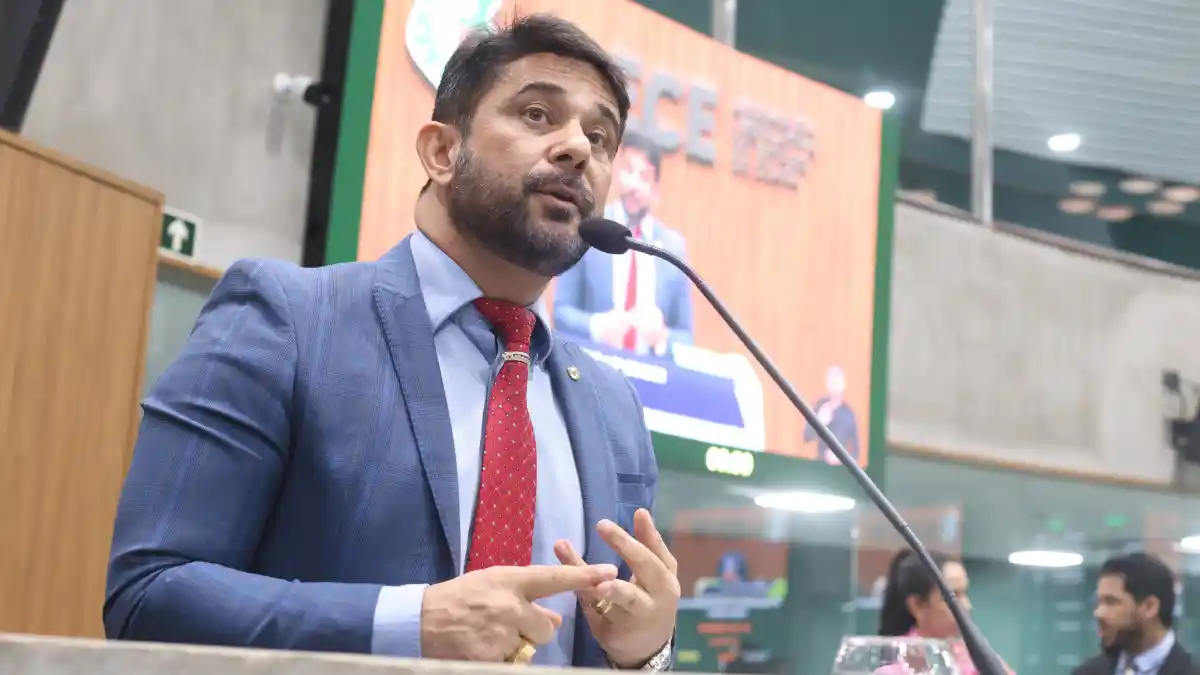 Apóstolo Luiz Henrique Defende Separação entre Religião e Política em Pronunciamento Histórico