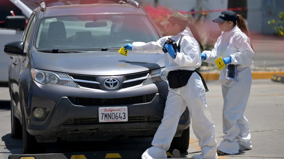 Mistério e Tristeza: Corpo Encontrado em Carro Próximo ao Estádio da Seleção Iraniana no México