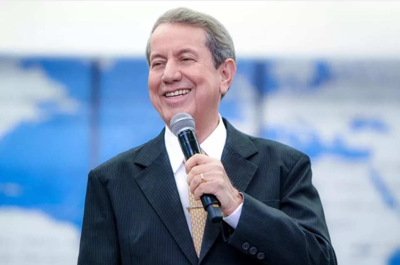 TV Band Renova Contrato com R.R. Soares e Garante R$ 5 Milhões Mensais em Meio a Desafios