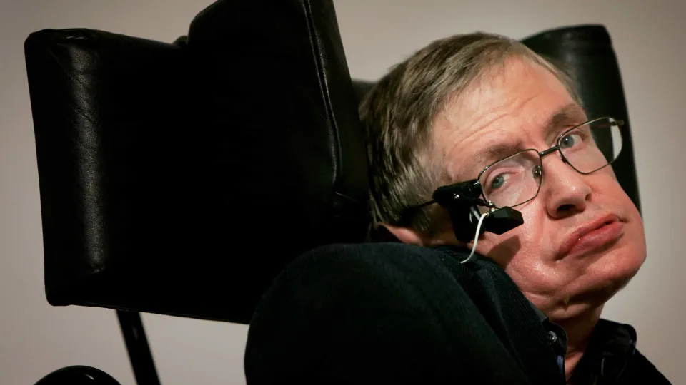 As Previsões de Stephen Hawking: A Realidade dos Desafios da Humanidade