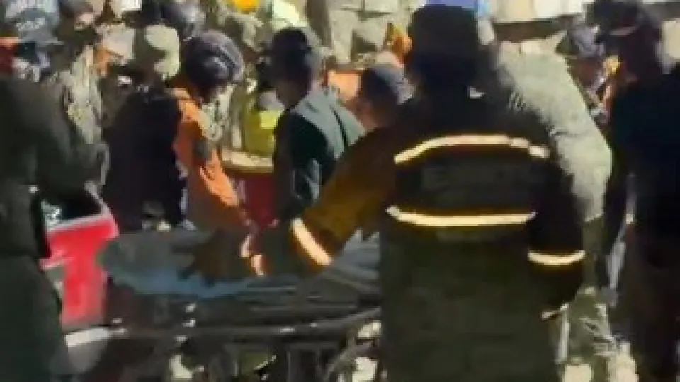 Esperança em Meio ao Caos: Menino de 11 Anos Resgatado Após Terremoto na Venezuela