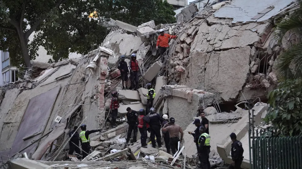 Tragédia na Venezuela: Número de Mortos em Terremotos Atinge 1.943