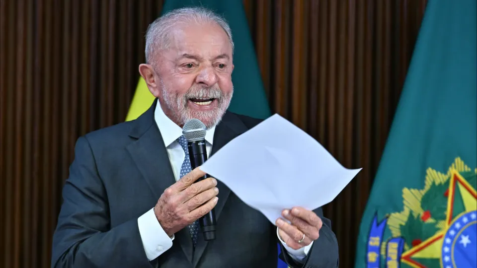 Brasil Responde ao Tarifaço dos EUA: Uma Defesa da Economia Nacional e Global
