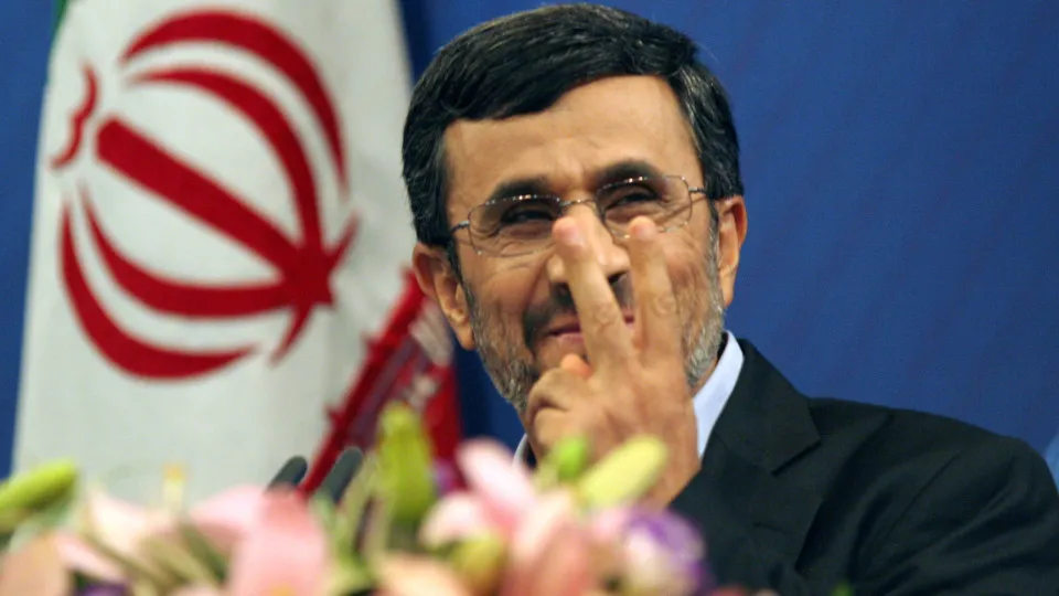 Operação Secreta de Israel para Recolocar Ahmadinejad no Poder: Verdade ou Mito?