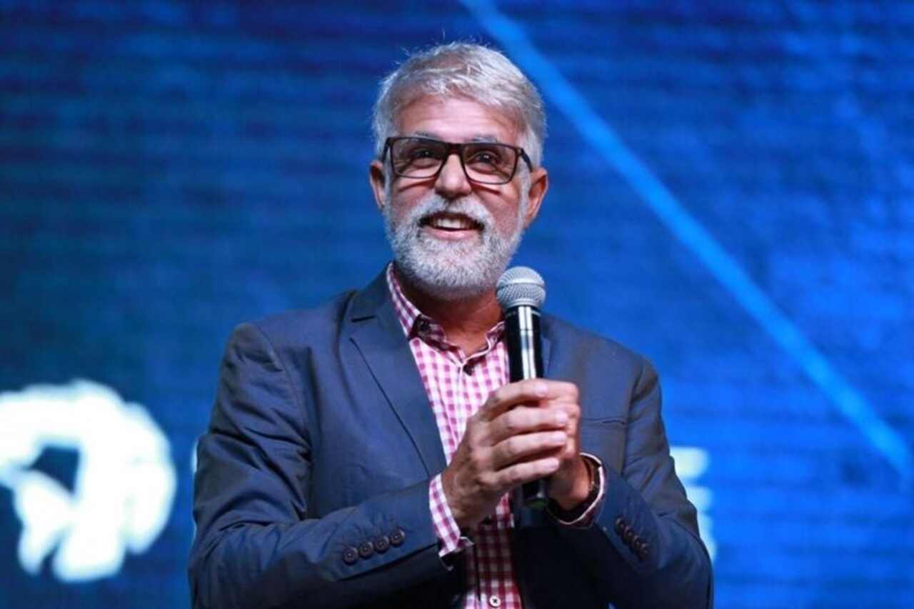 Pastor Cláudio Duarte Convoca Fiéis a Tomarem Posição Política em Meio à Crise Nacional
