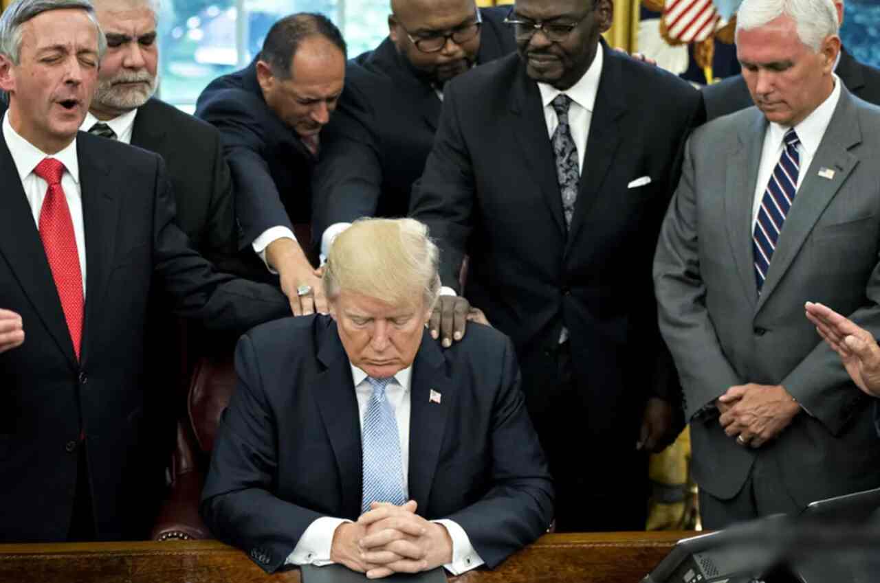 A Influência de Donald Trump na Geração Z: Uma Nova Pesquisa Revela o Afastamento dos Jovens da Igreja