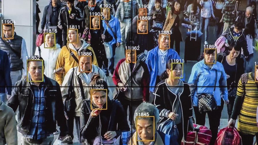 Tecnologia e Perseguição: Cristãos Norte-Coreanos Sob Vigilância Digital