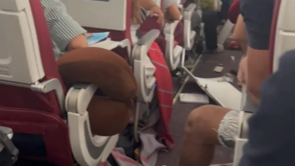 Turbulência Assustadora em Voo da Air India: 17 Feridos e Momentos de Pânico