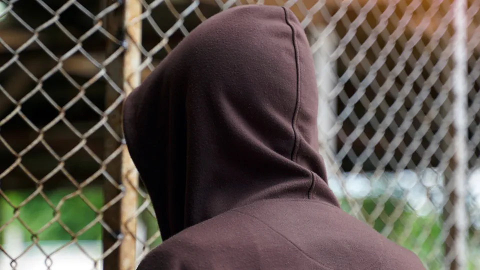 Tragédia Familiar em Portugal: Adolescente Brasileiro Confessa Homicídio da Mãe Após Pedidos de Ajuda