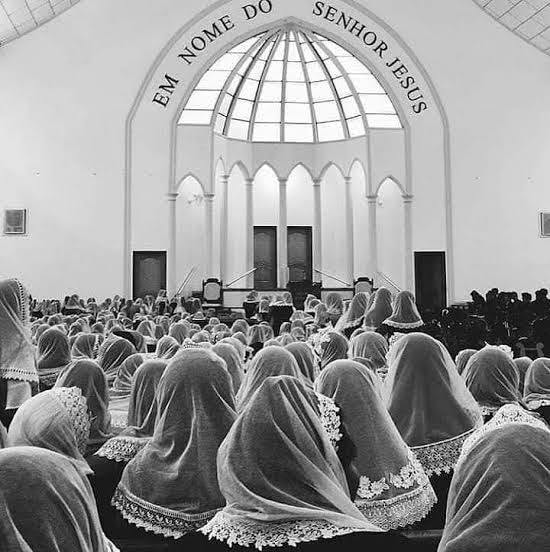 Igreja Presbiteriana e Congregação Cristã: Um Debate Teológico em Ascensão