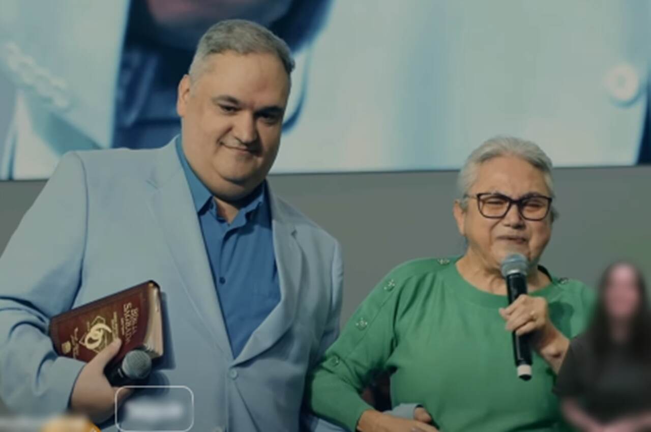 Reencontro Espiritual: David Miranda Filho Retorna à Igreja Pentecostal Deus é Amor Após 10 Anos de Afastamento