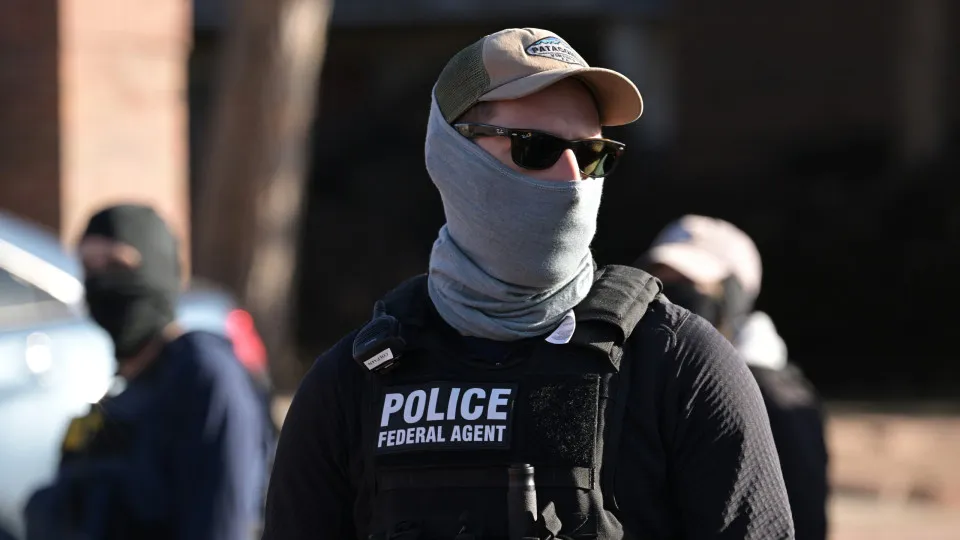 ICE Registra Recorde de Prisões em Julho: Quase 50 Mil Detenções Durante o Mandato de Trump