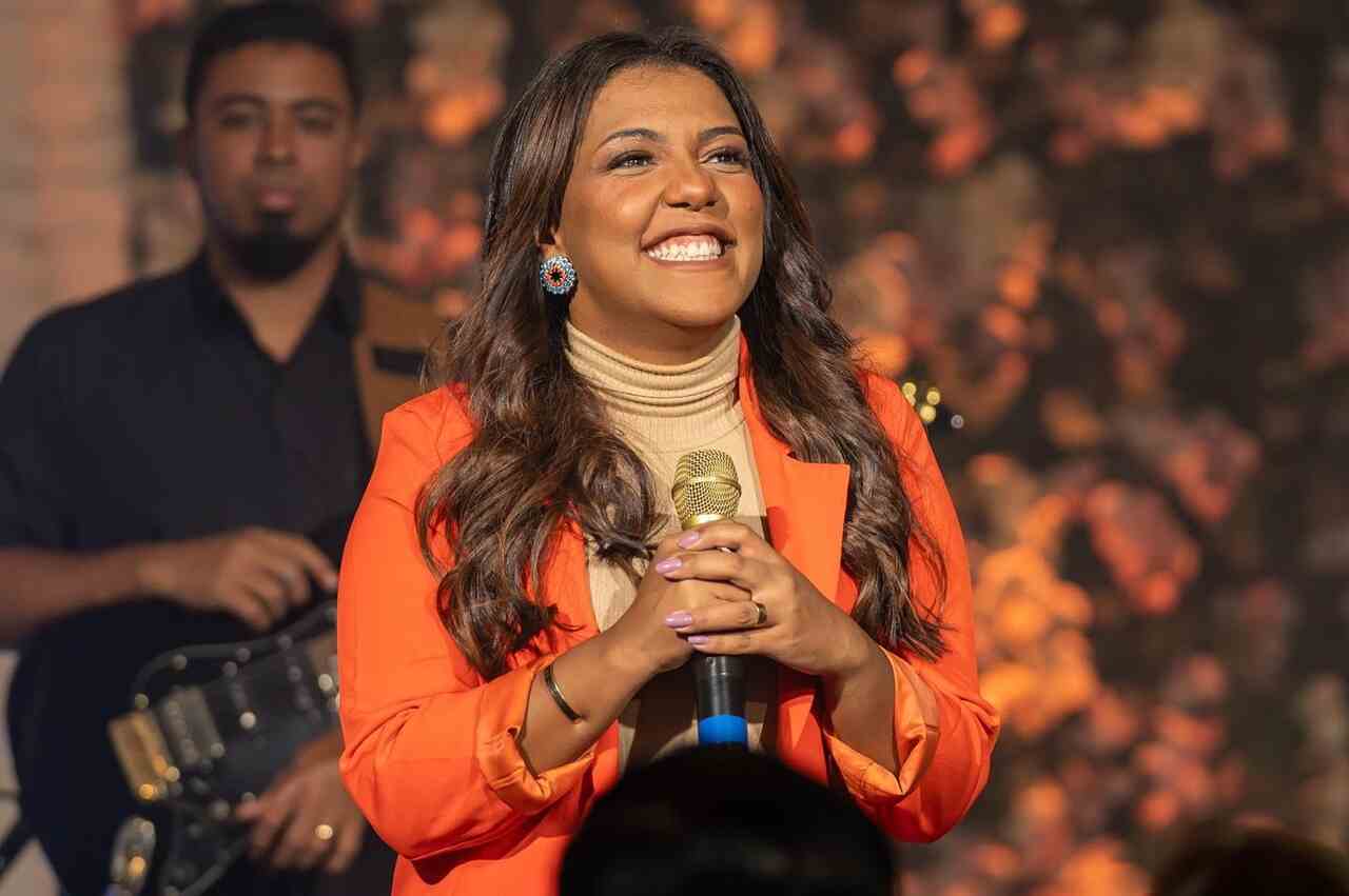 Larissa Pires Enfrenta Desafio de Saúde e Celebra Diagnóstico Negativo para Câncer