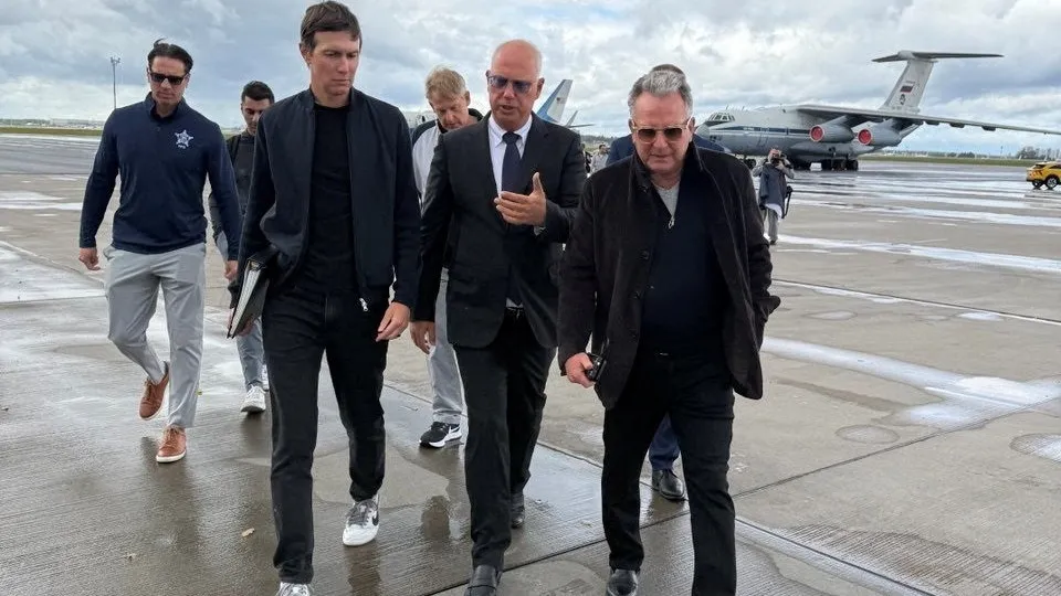 Delegação Americana Chega a Moscou em Busca de Paz na Ucrânia